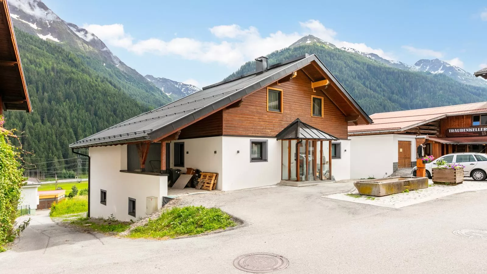 Alpenlodge Pettneu Lodge XL-Buitenkant zomer