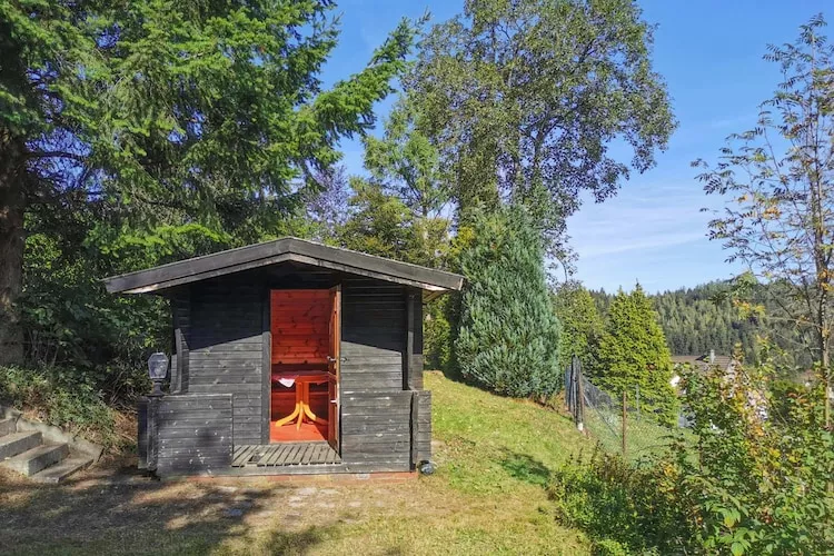 Bärenhütte 9 Personen-Buitenkant zomer