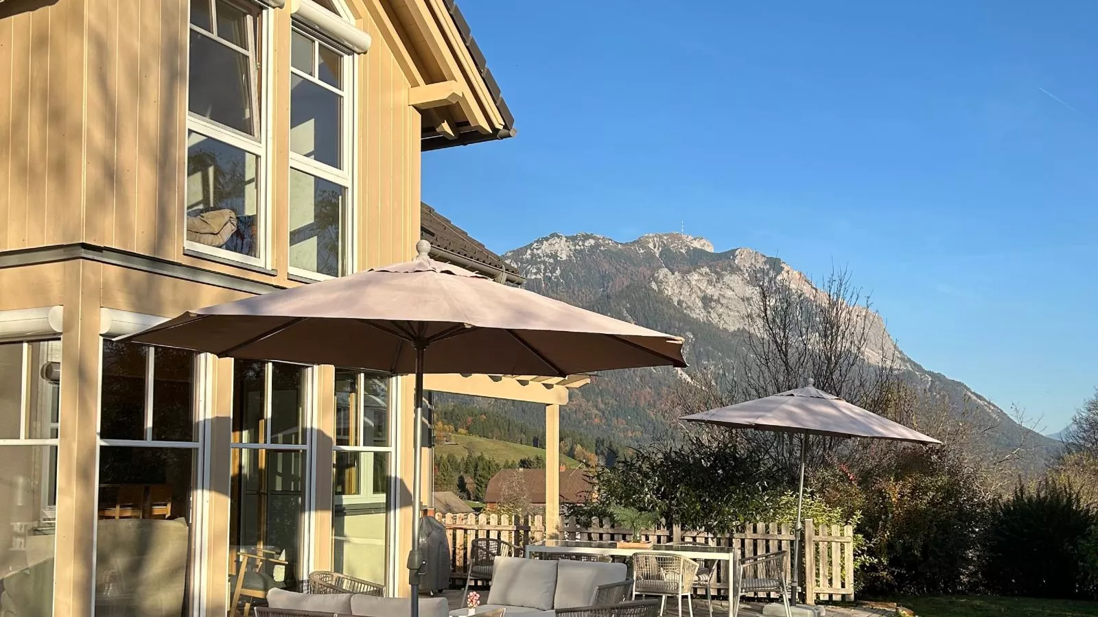 Landhaus St Georgen im Gailtal-Buitenkant zomer