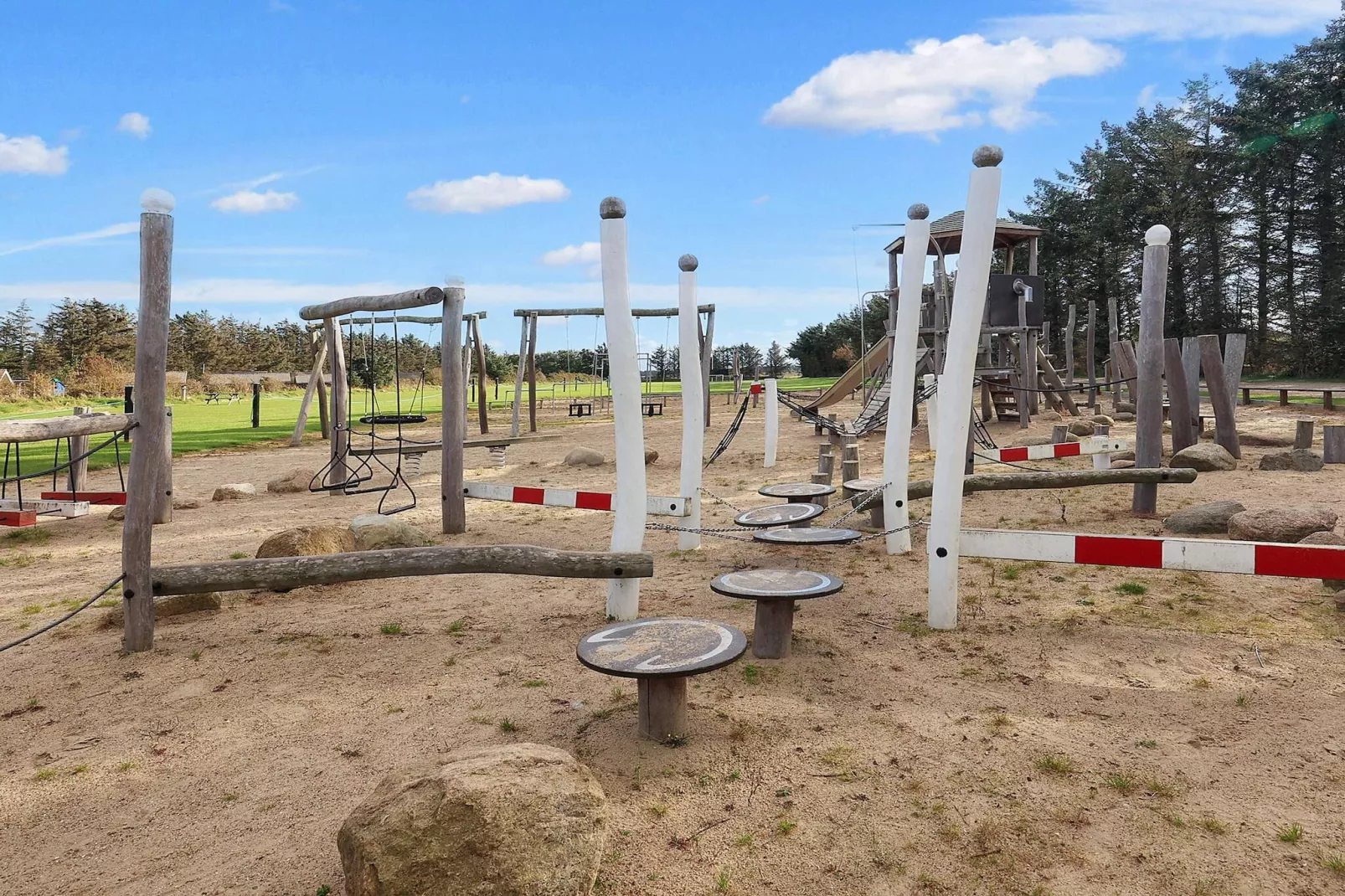 Vakantiehuis met houten terras-Uitzicht