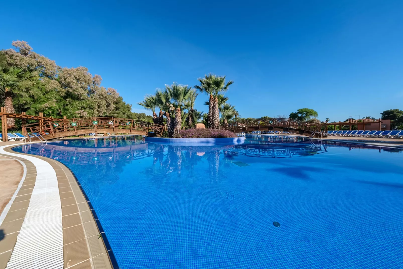 Camping Estival Torre de la Mora COCO TENT 4 Pax-Zwembad