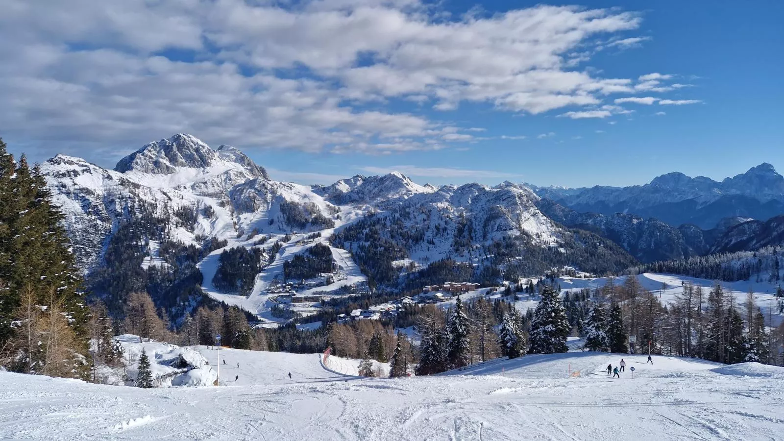 Zirbennest Sonnenalpe Nassfeld-Gebied winter 1km