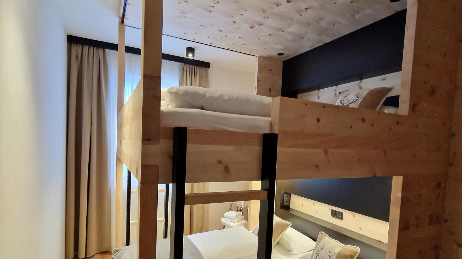 Zirbenlodge Sonnenalpe Nassfeld-Slaapkamer