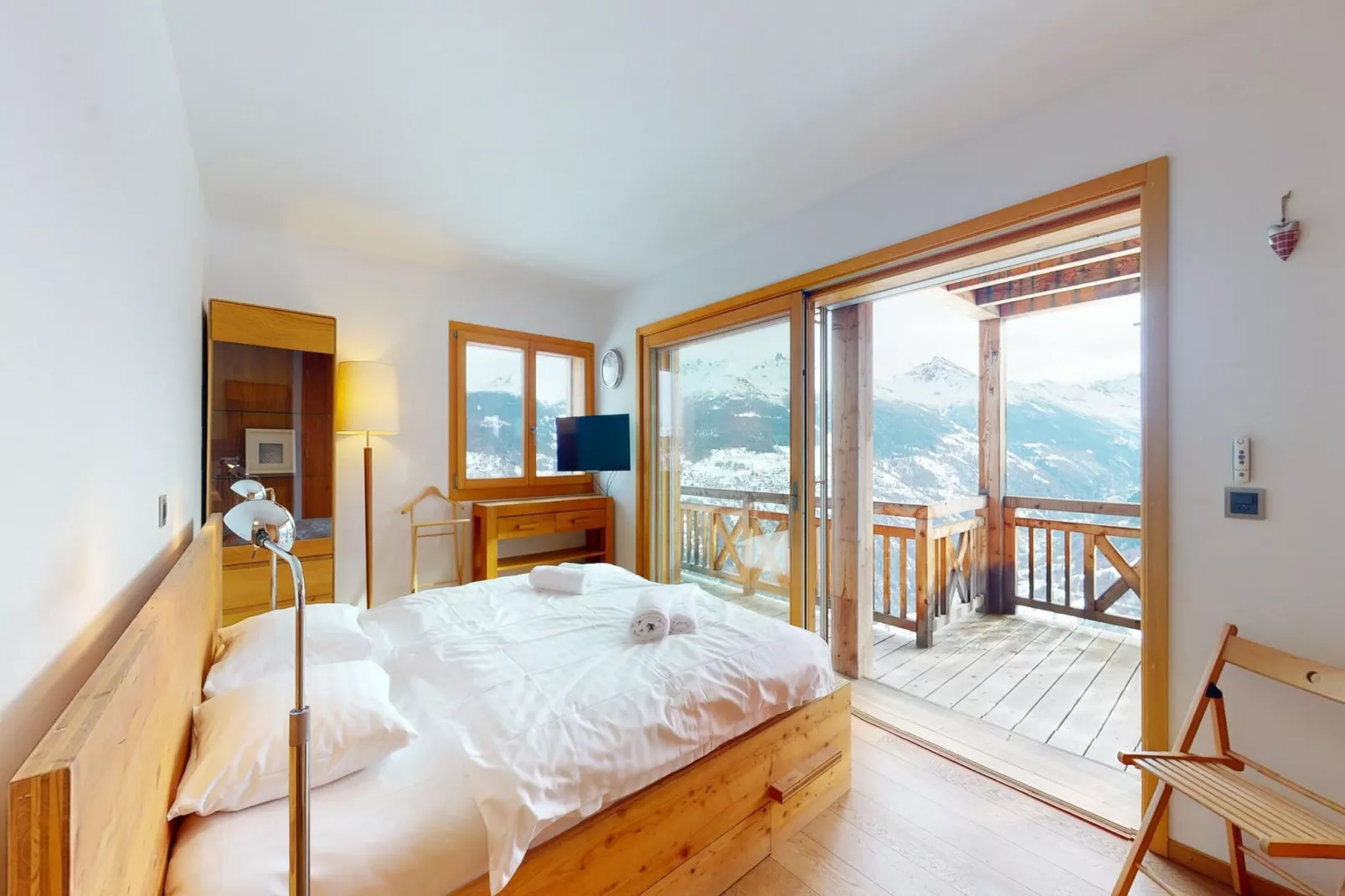 Etoiles des Neiges LUXE & JACUZZI chalet 12 pers-Slaapkamer