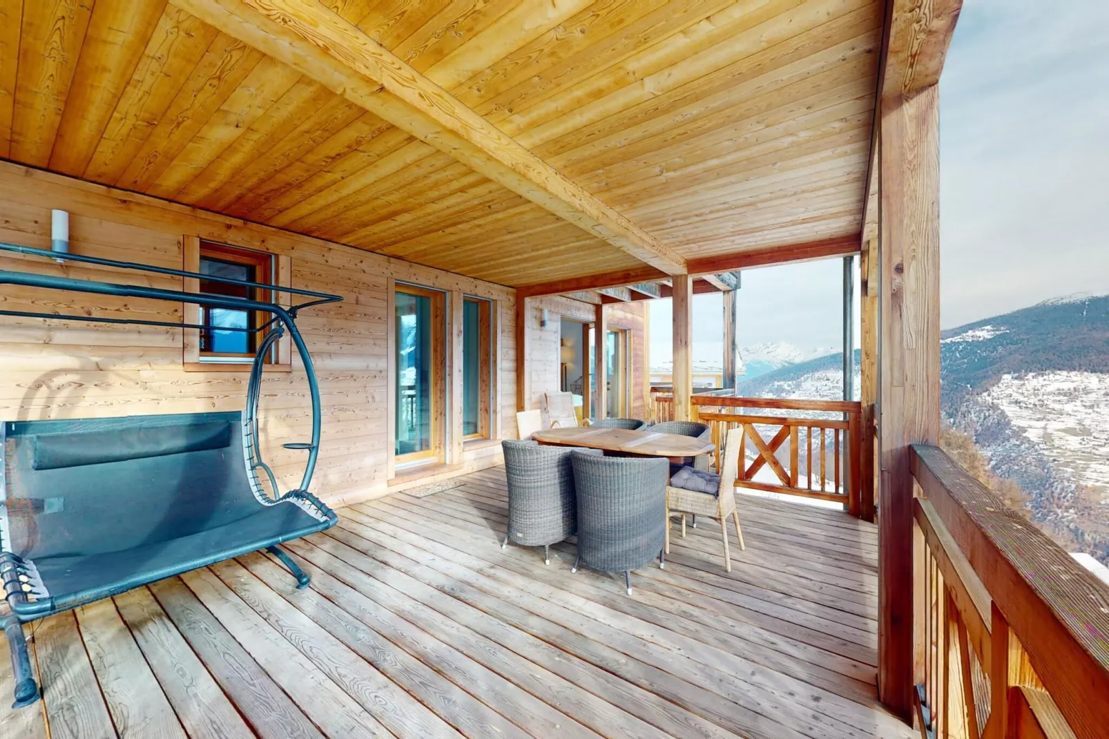 Etoiles des Neiges LUXE & JACUZZI chalet 12 pers-Terrasbalkon