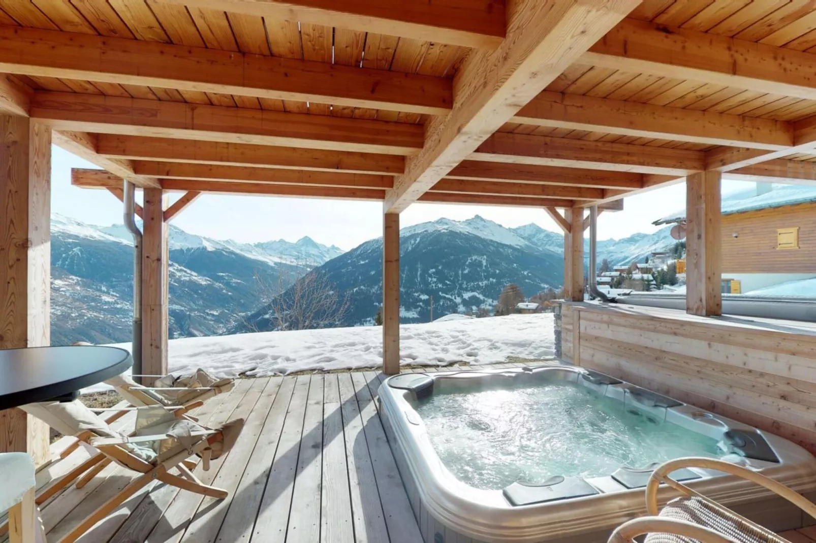 Etoiles des Neiges LUXE & JACUZZI chalet 12 pers-Terrasbalkon