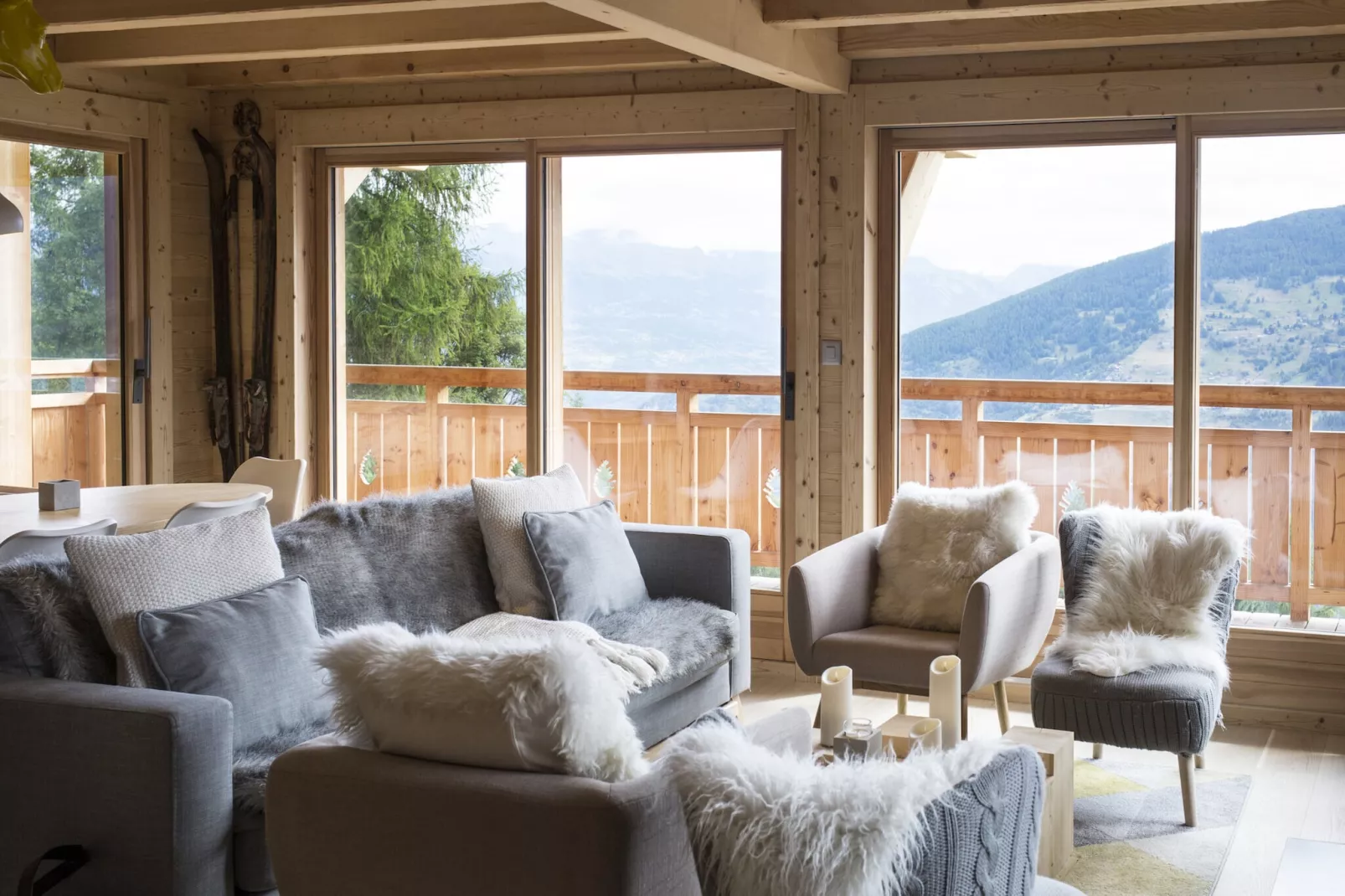 Touti LUXURY & NEW BUILD chalet 10 pers-Woonkamer