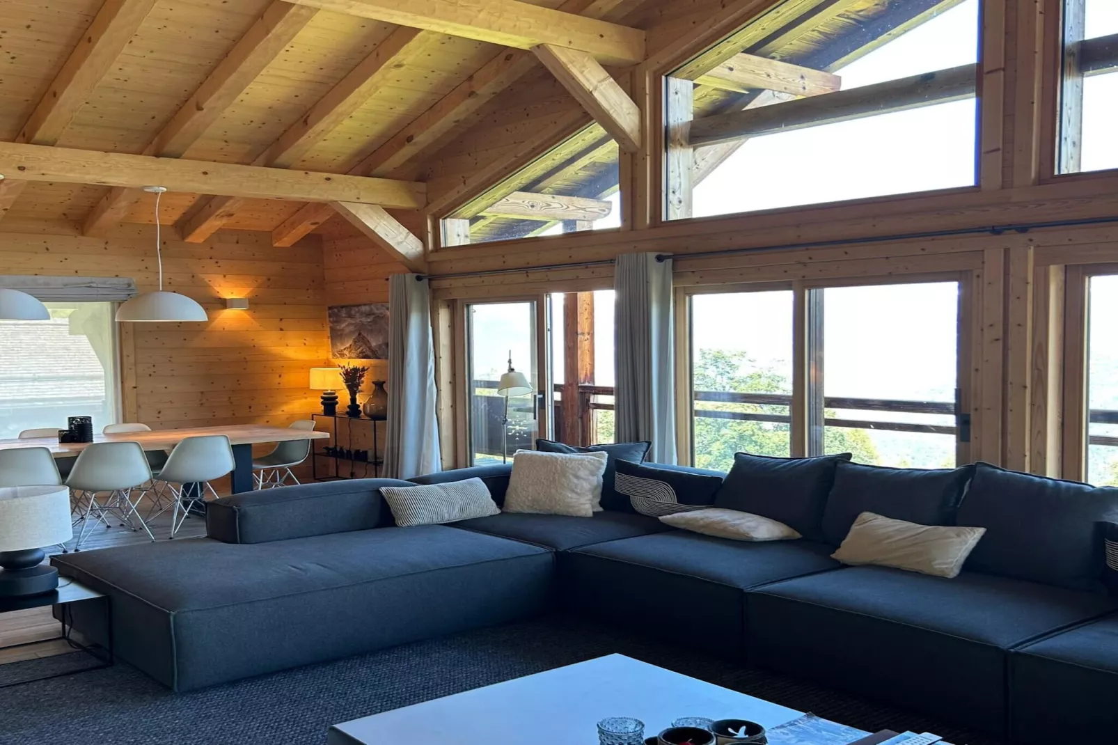 Be Cool SAUNA & LUXURY chalet 10 pers-Woonkamer