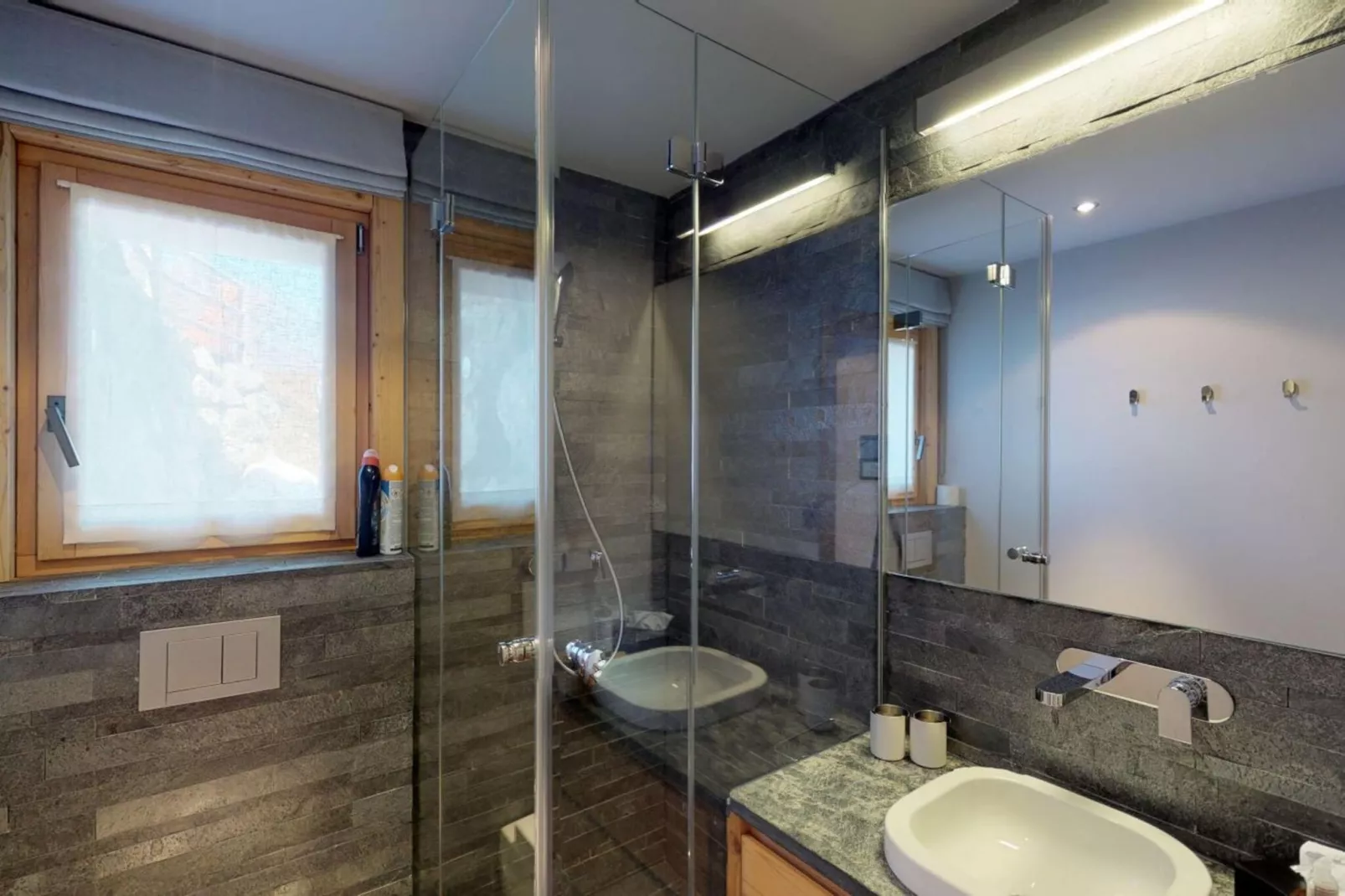 Be Cool SAUNA & LUXURY chalet 10 pers-Badkamer