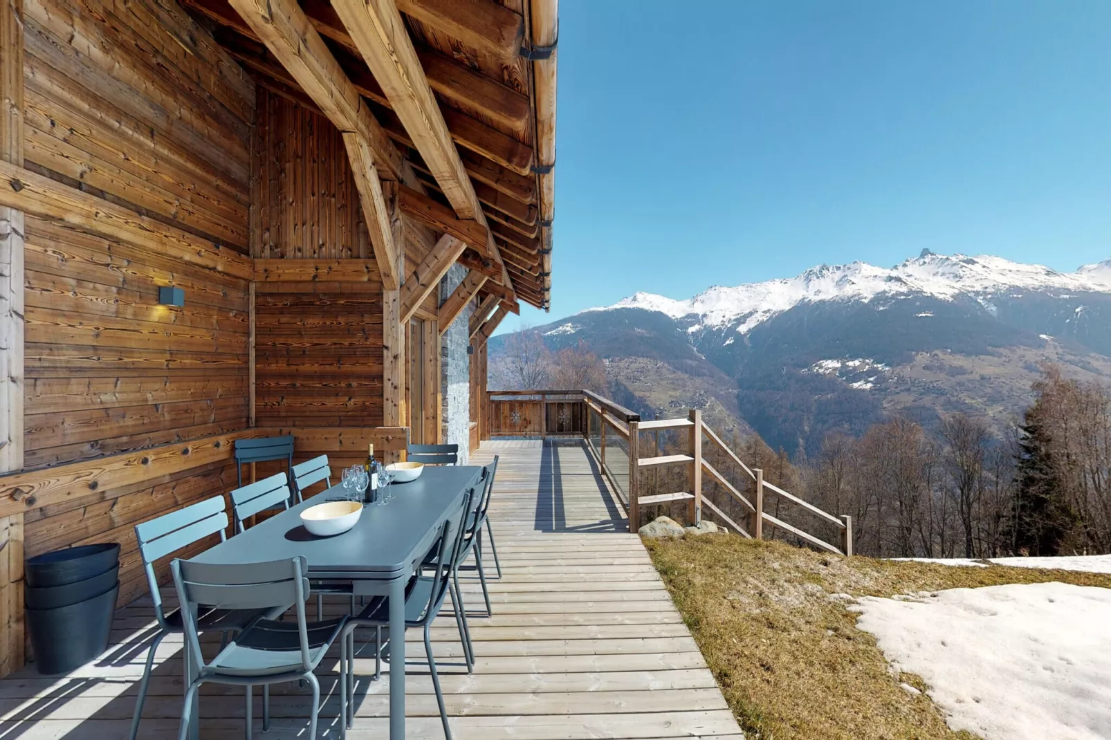 Be Cool SAUNA & LUXURY chalet 10 pers-Terrasbalkon