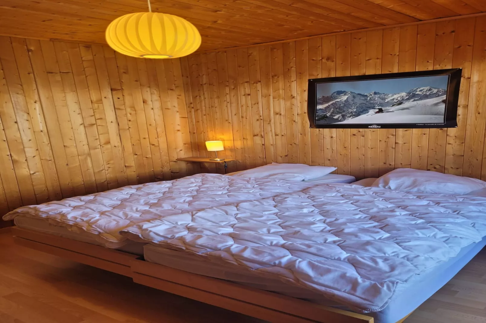 La Crettaz appdans chalet - SUNNY apartment 6 p-Slaapkamer