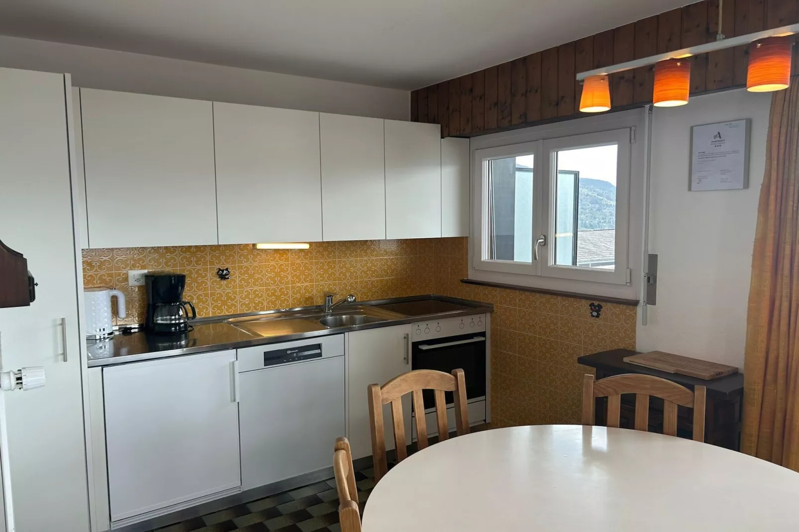 Combyre C 020 - COMFORTABLE apartment 6 pers-Eetkamer