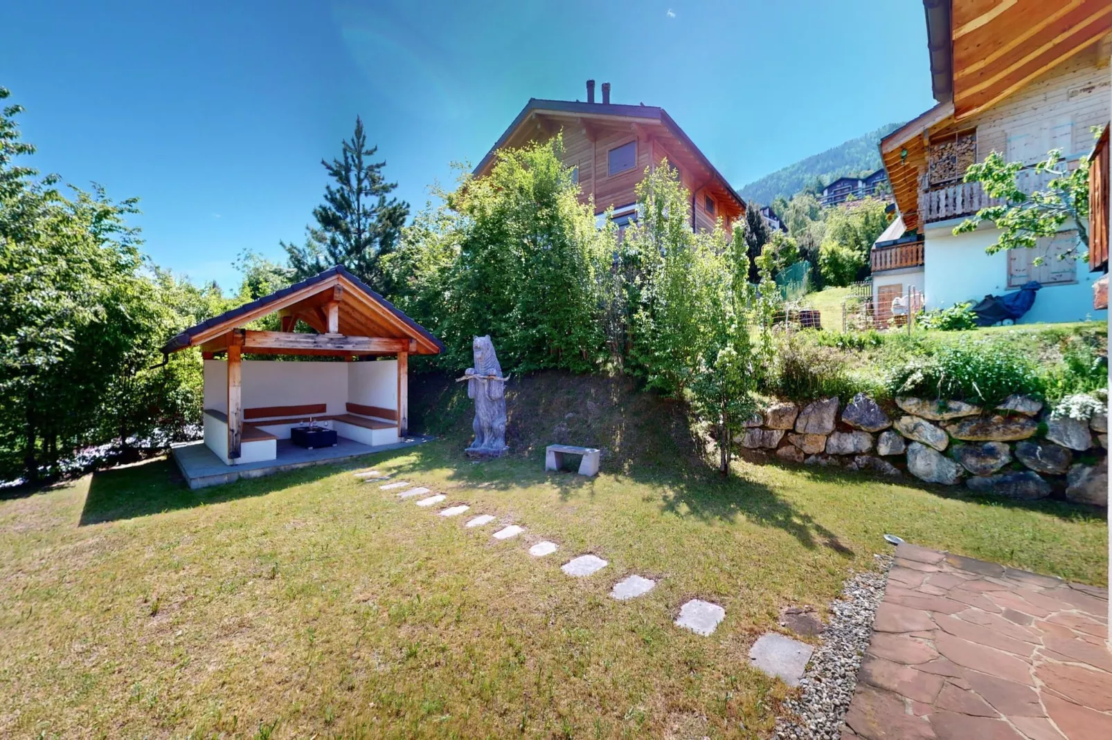 Axaari - VIEW & SWIMMING POOL chalet 10 pers-Tuinen zomer