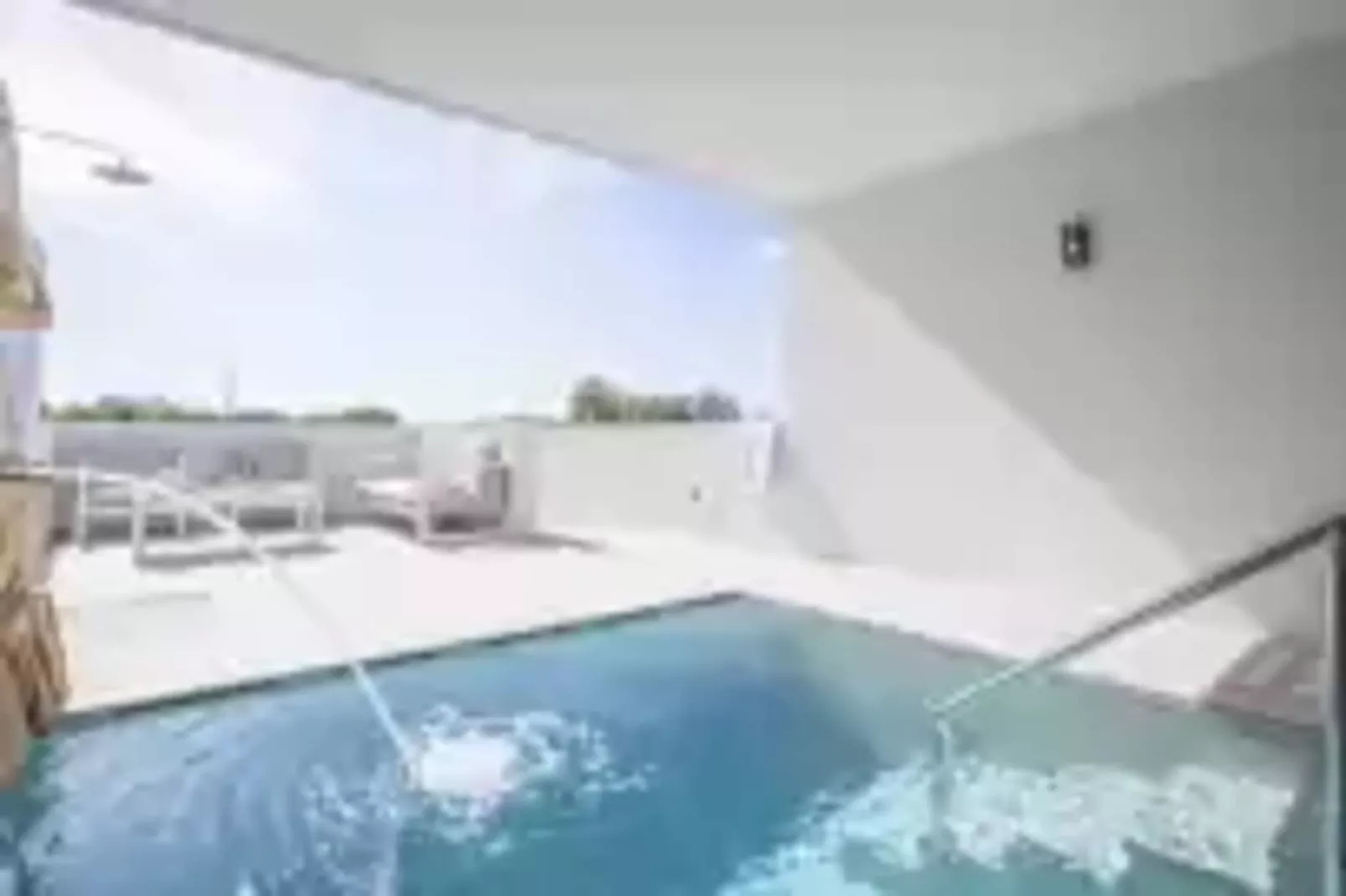 poolofhouse