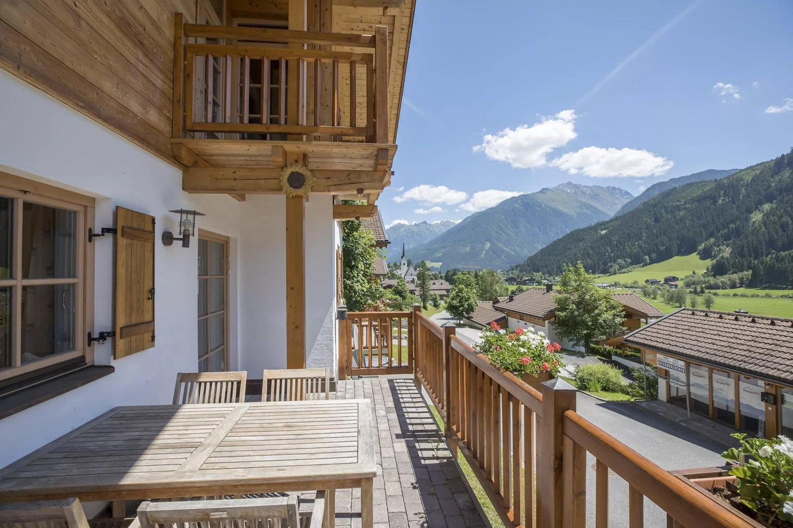 Schöneben Chalet  Sonnenwende-Terrasbalkon