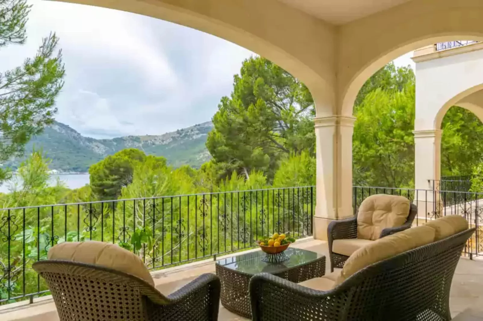 Can Mir Sa Posada Des PagÈs-Terrasbalkon