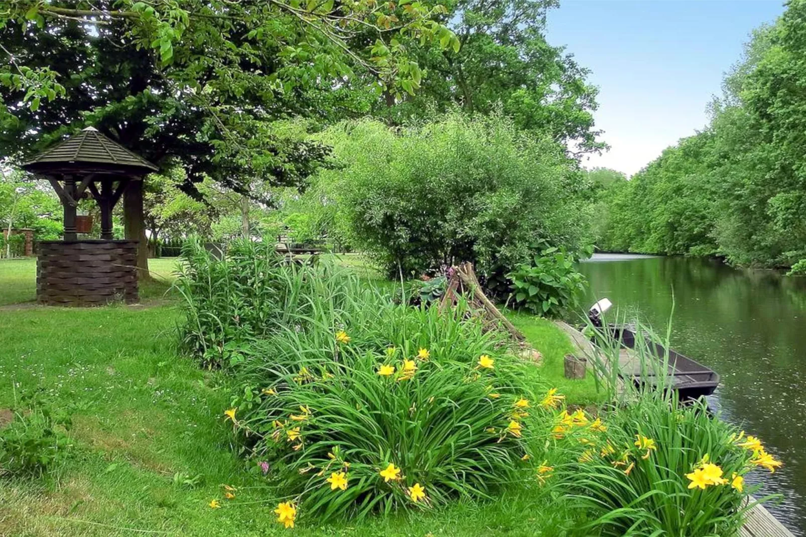 Ferienhaus mit Wasserblick 2 Pers-Uitzicht zomer