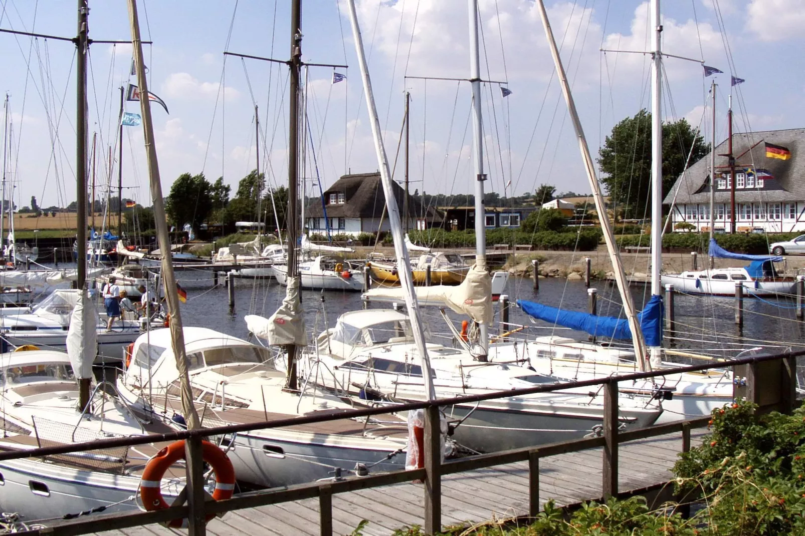 Prachtig vakantiehuis met buitenruimte-Buitenlucht