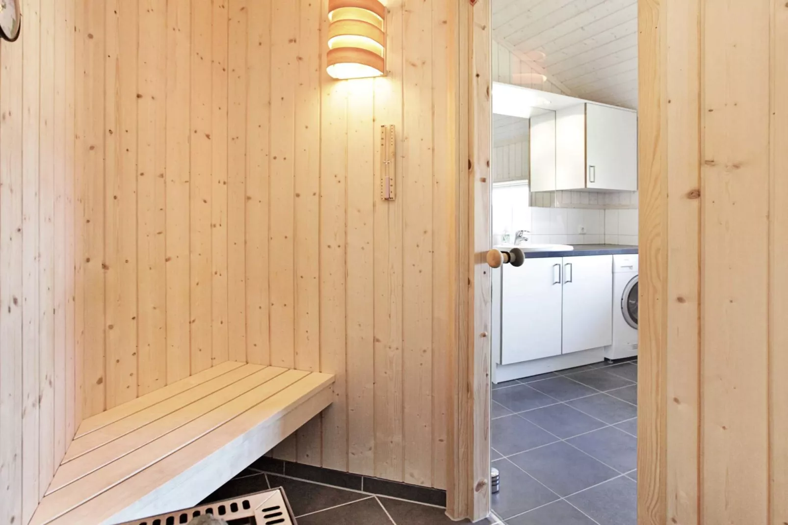 Vakantiehuis met centrale verwarming-Sauna