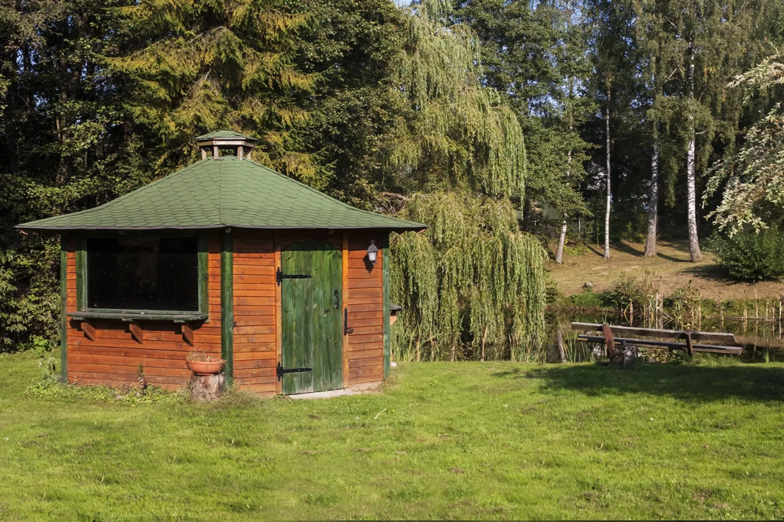 Holiday home in Szymbark-Tuinen zomer