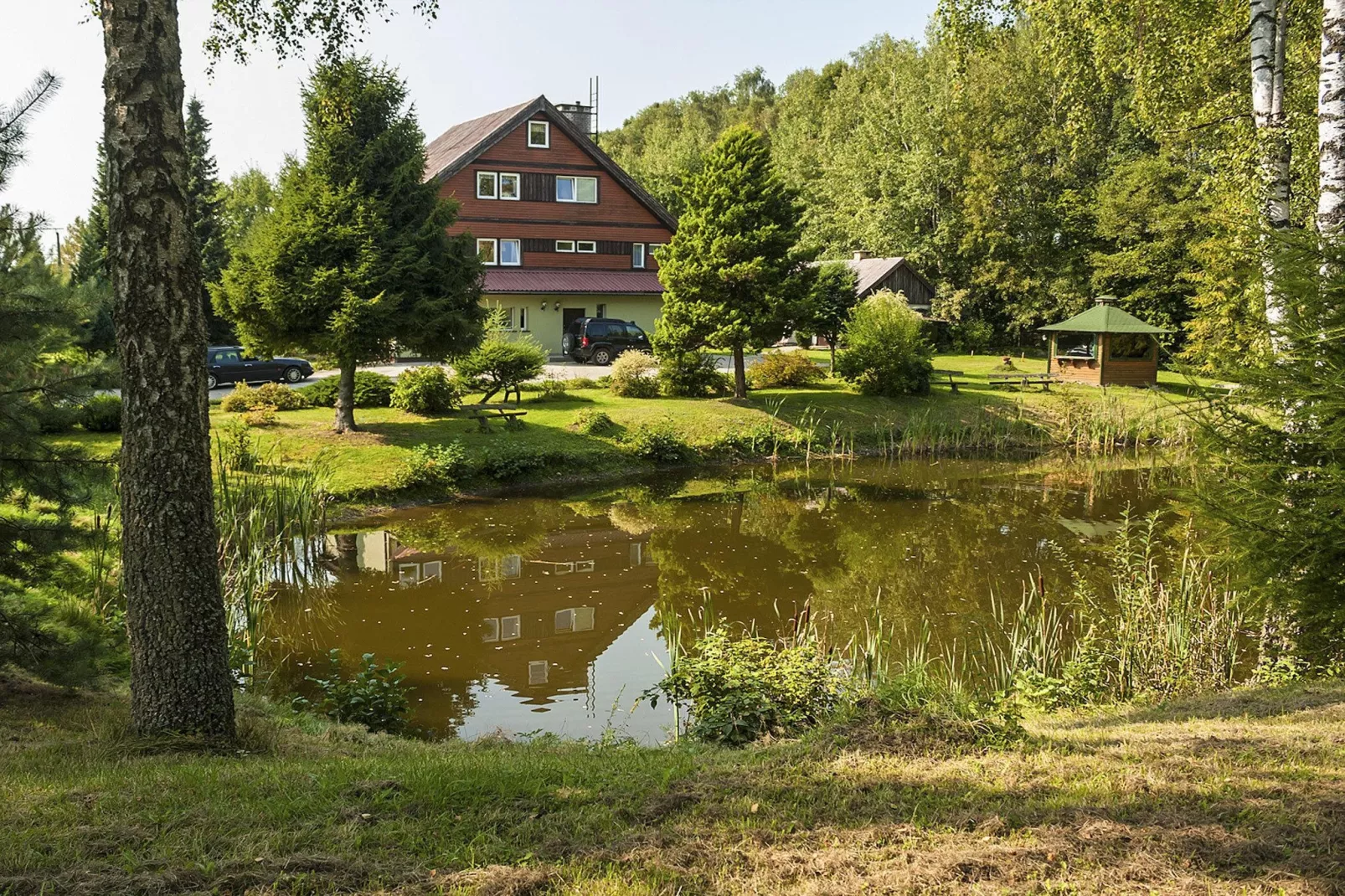 Holiday home in Szymbark-Tuinen zomer