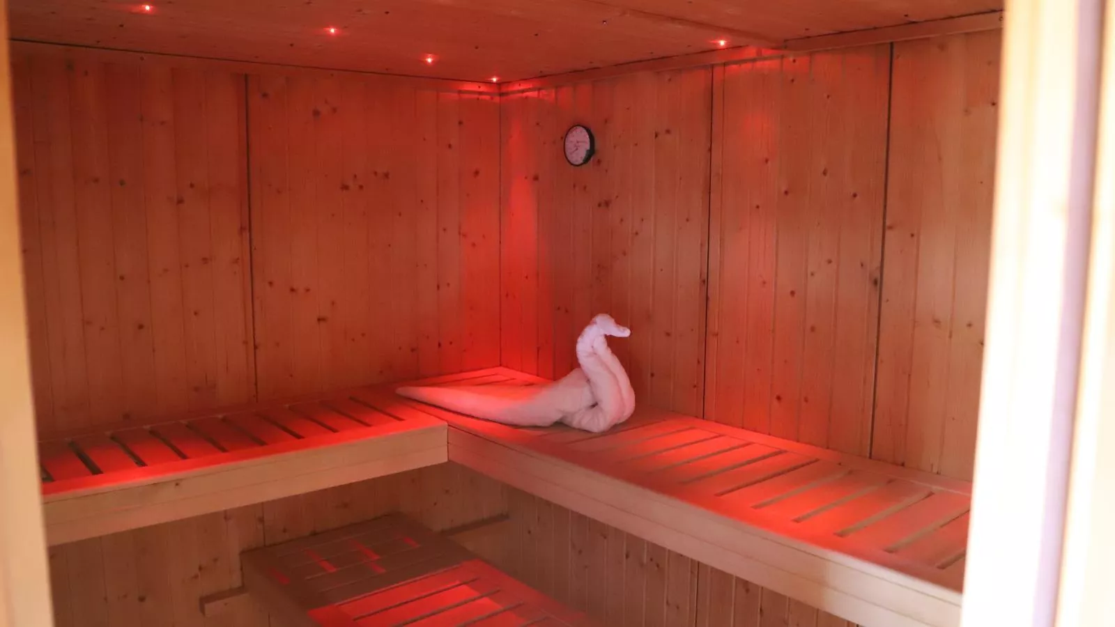 Uriges Chalet 14-Sauna