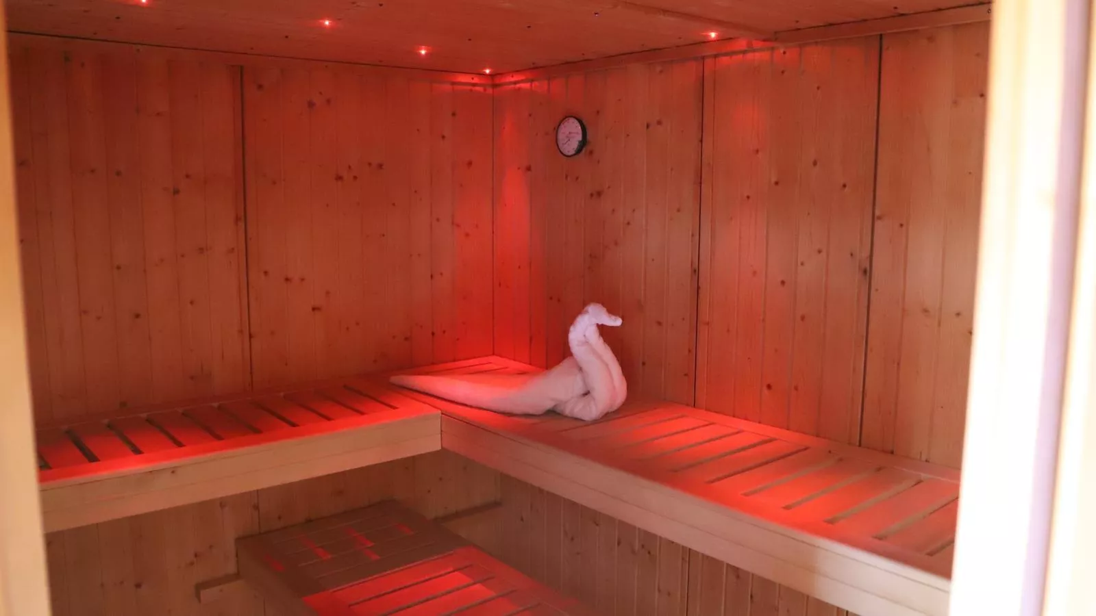 Uriges Chalet 17-Sauna