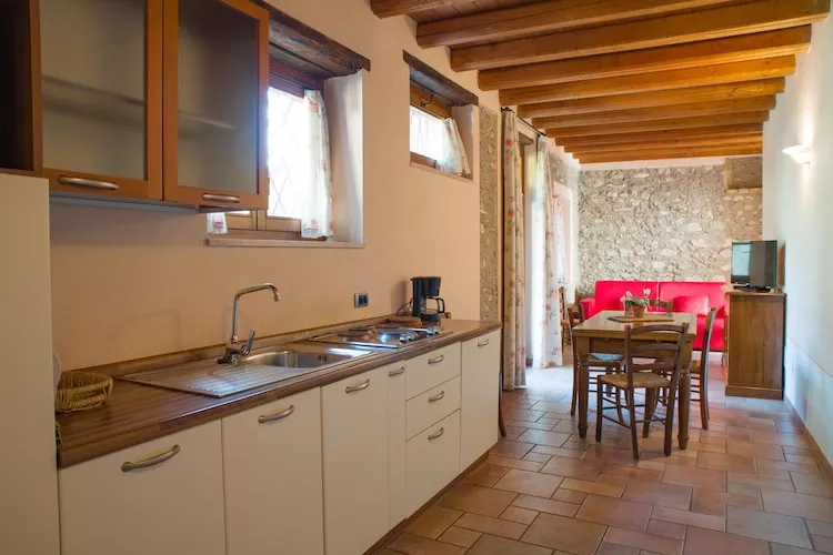 Residence Borgo Alba Chiara, Toscolano-trilo 50-60 qm-Keuken