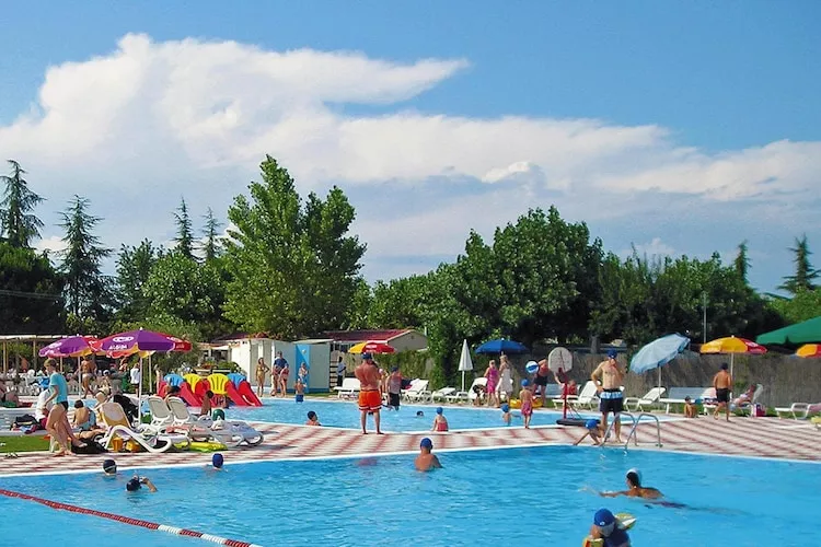 Caravanpark San Benedetto Camping Relais Peschiera / MH Tahiti-Zwembad