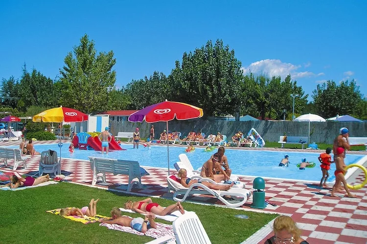 Caravanpark San Benedetto Camping Relais Peschiera / MH Corallo blue-Zwembad