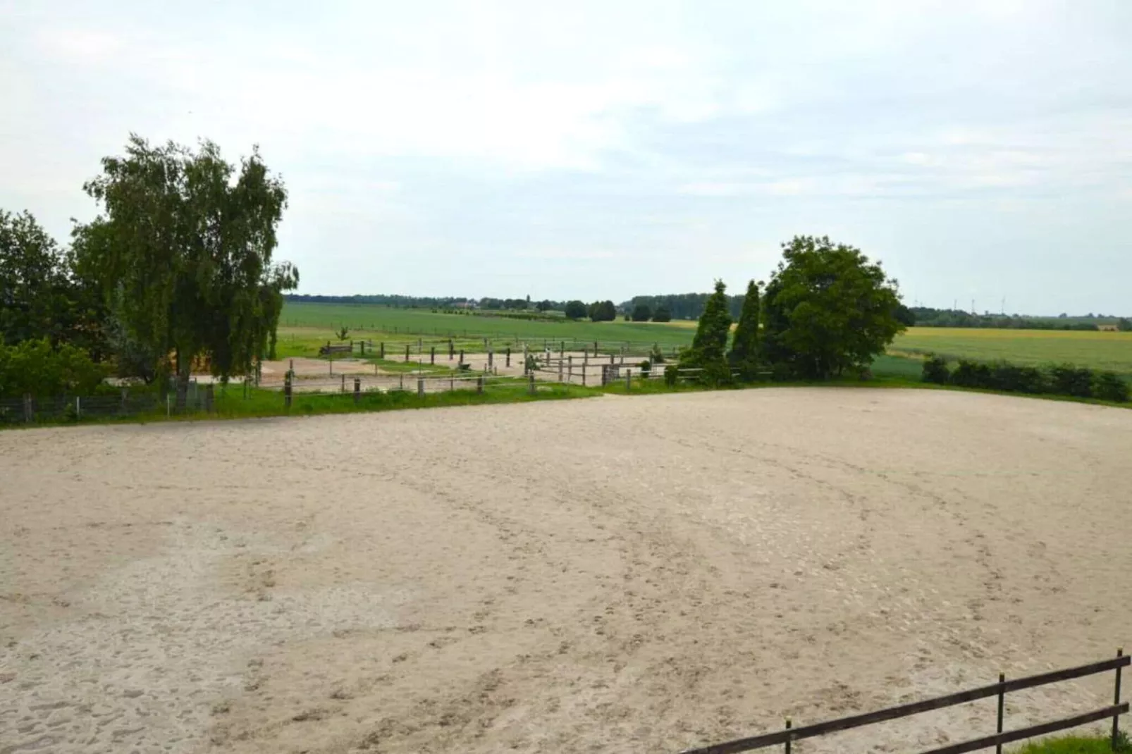 Monteurwohnung am Bauernhof-Uitzicht zomer