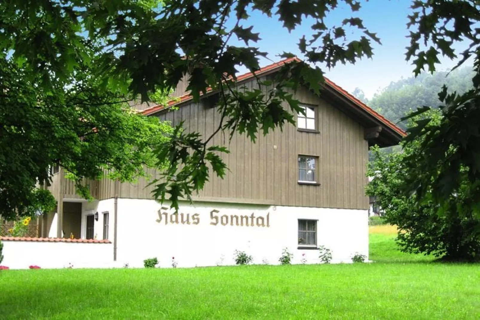 Apartments home Sonntal, Bodenmais-3-Raum-App. im Haus Sonntal, 78 qm-Buitenkant zomer