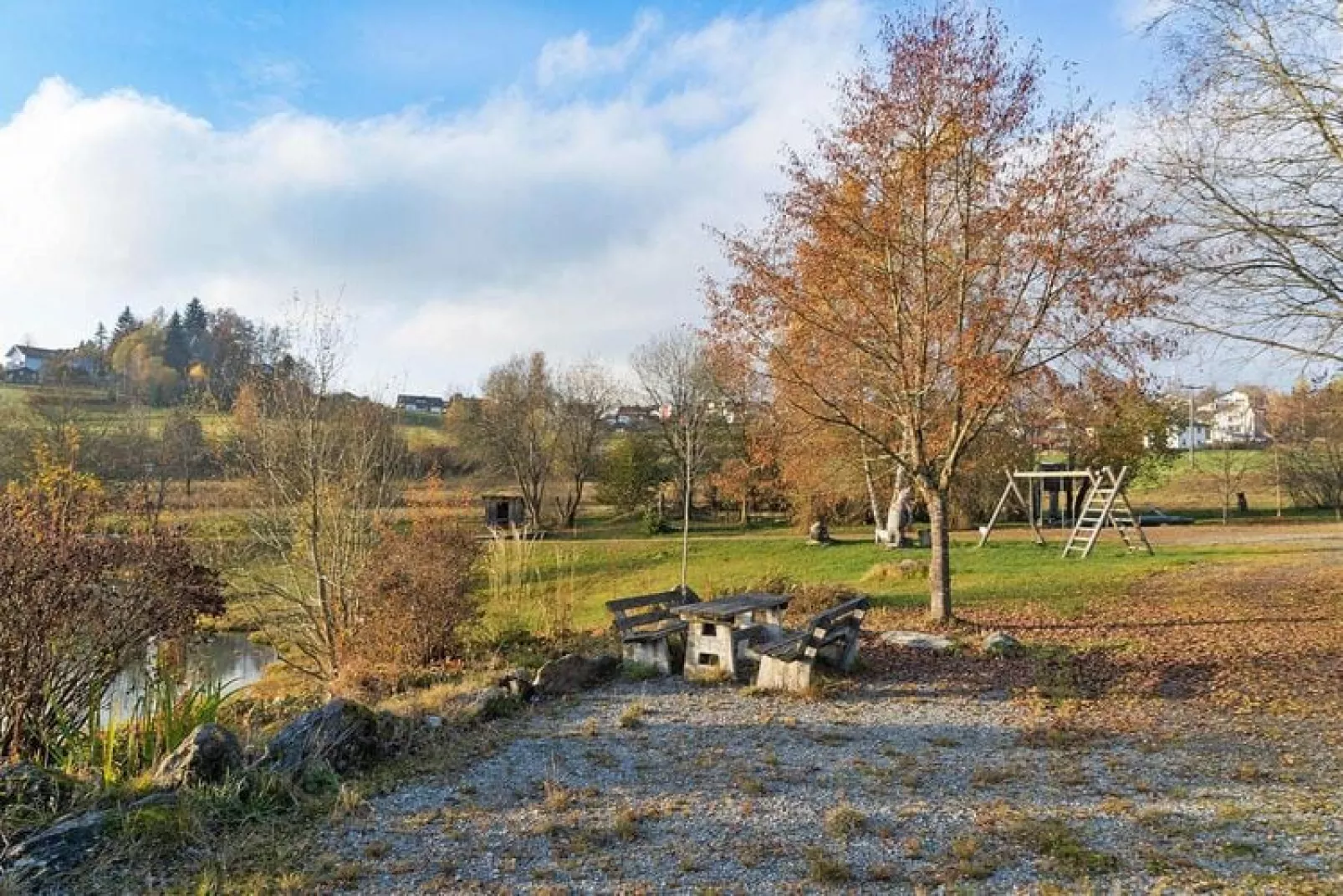 Holiday resort Bäckerwiese Neuschönau-Wohnung OG mit Balkon-Tuinen zomer