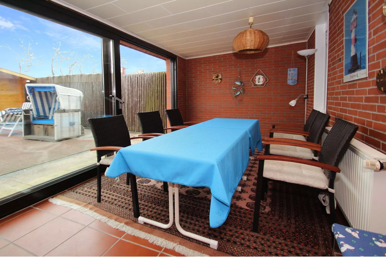 Bungalow mit großer Terrasse in Dornumersiel-Terrasbalkon