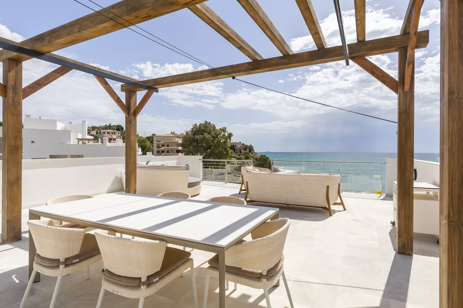 Fraai penthouse met panorama dakterras, aan zee-Terrasbalkon