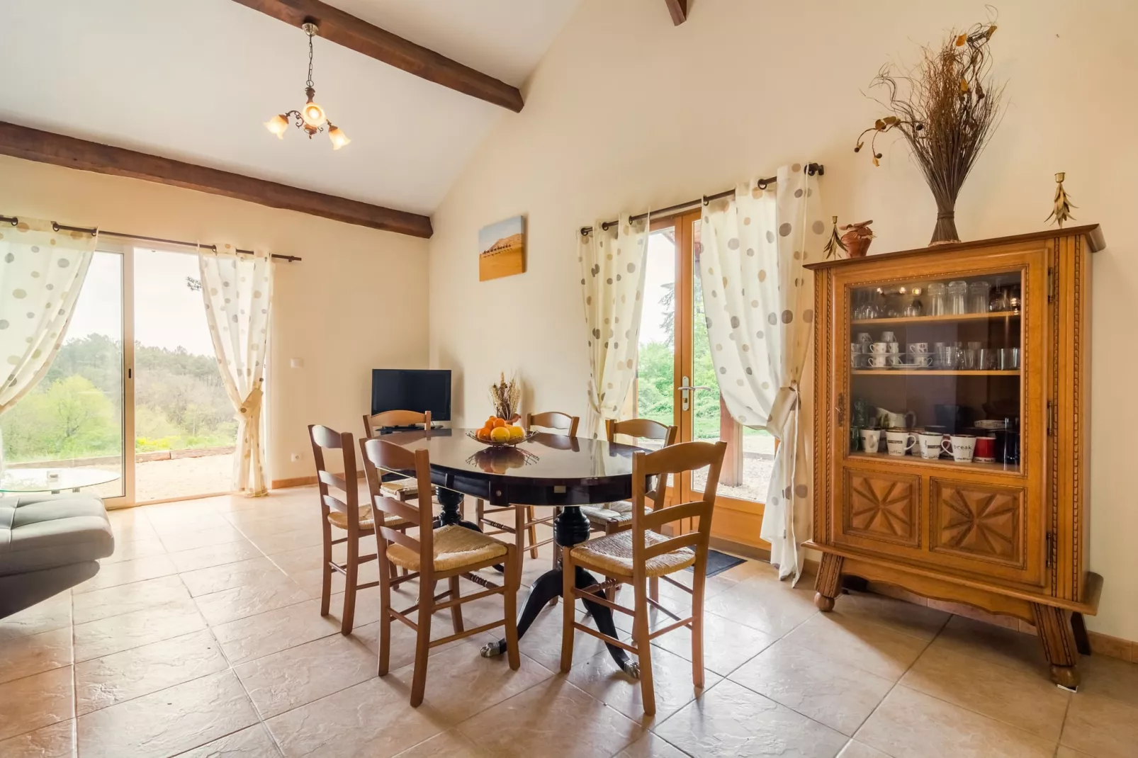 Maison de vacances Blanquefort sur Briolance 10 pers-Eetkamer