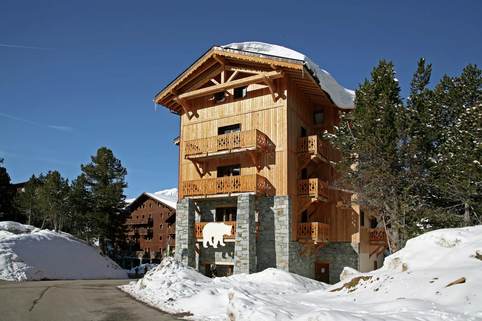 Chalet de L'Ours 3-Buitenkant zomer