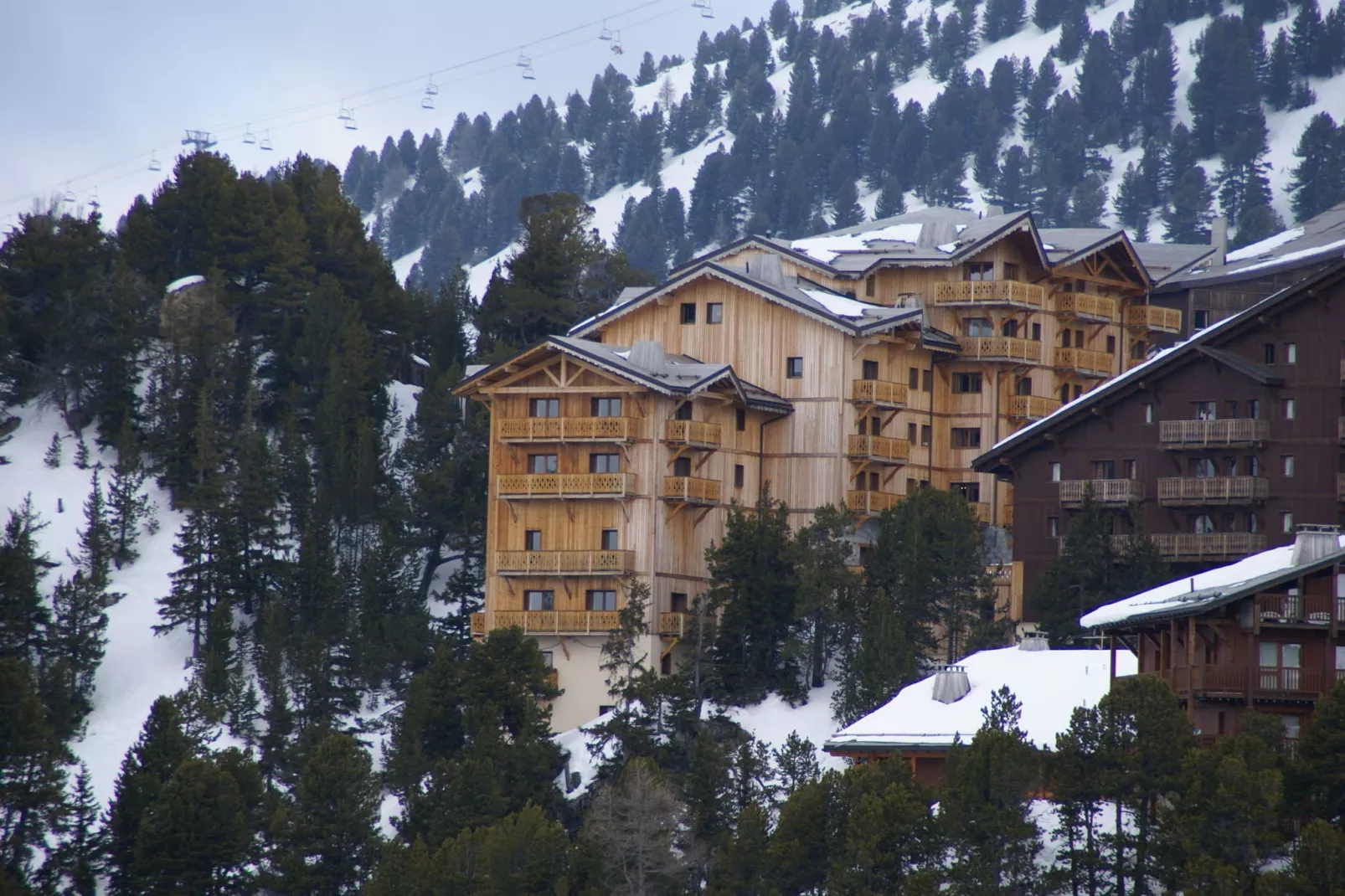 Chalet de L'Ours 3-Buitenkant zomer