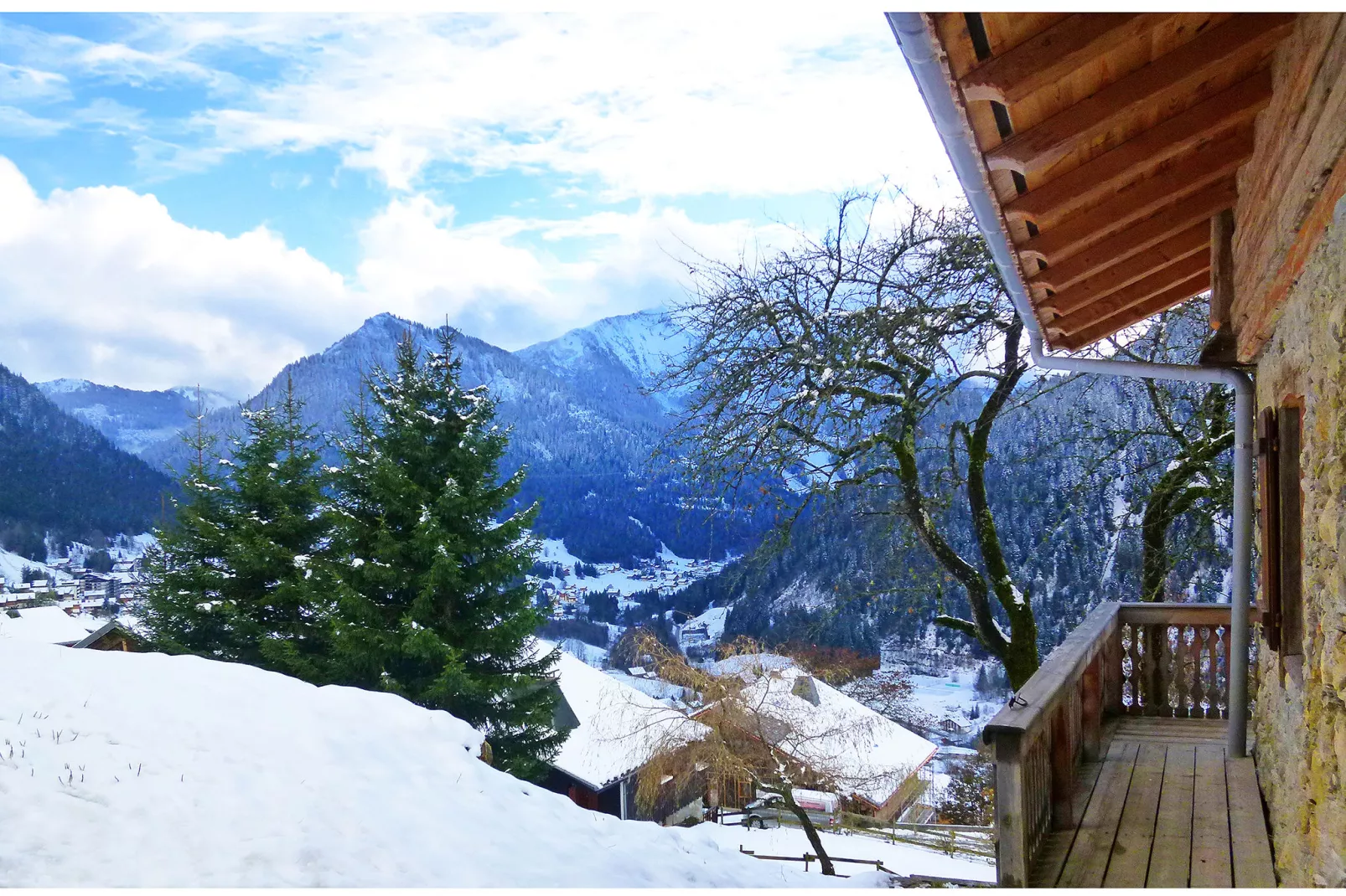 Chalet Petit Châtel-Uitzicht winter