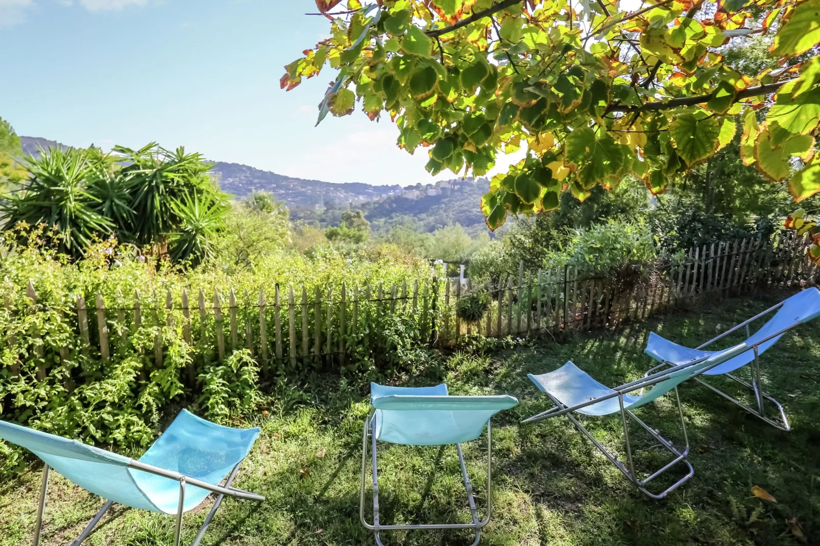 Villa l'Anthémis villa 5 pieces piscine commune-Terrasbalkon