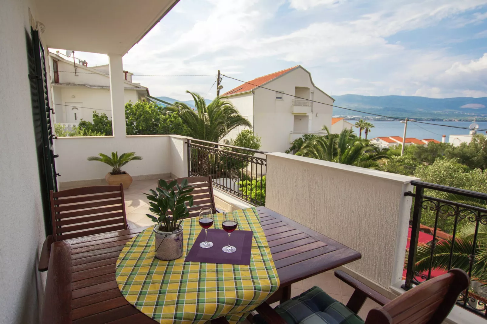 Marina sea view apartment A-Terrasbalkon