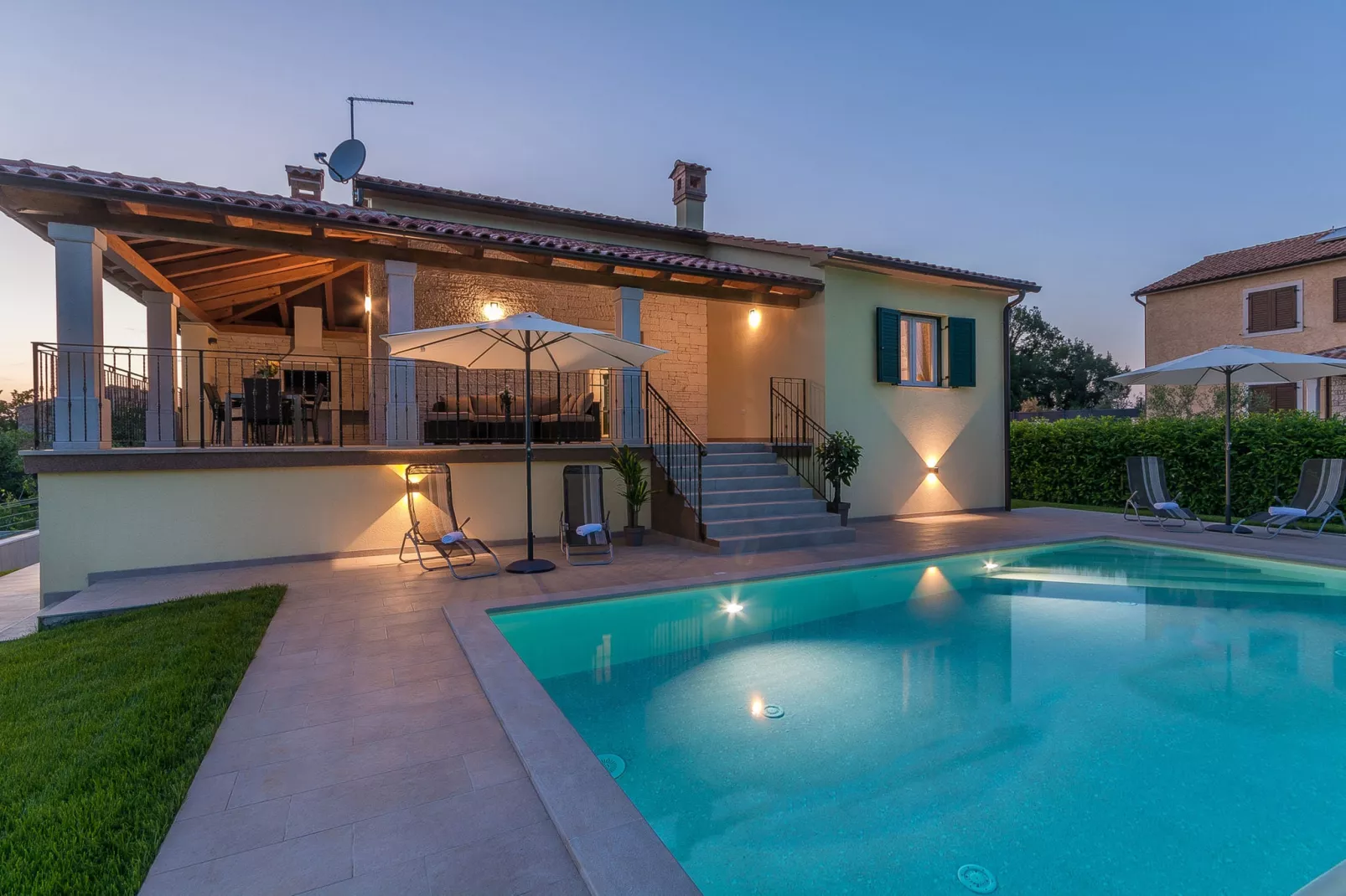 Villa Kiara with private pool-Buitenkant zomer