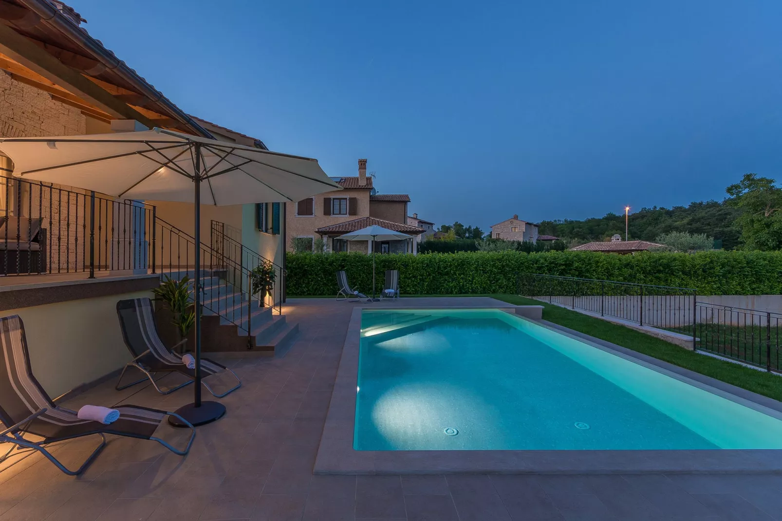 Villa Kiara with private pool-Zwembad