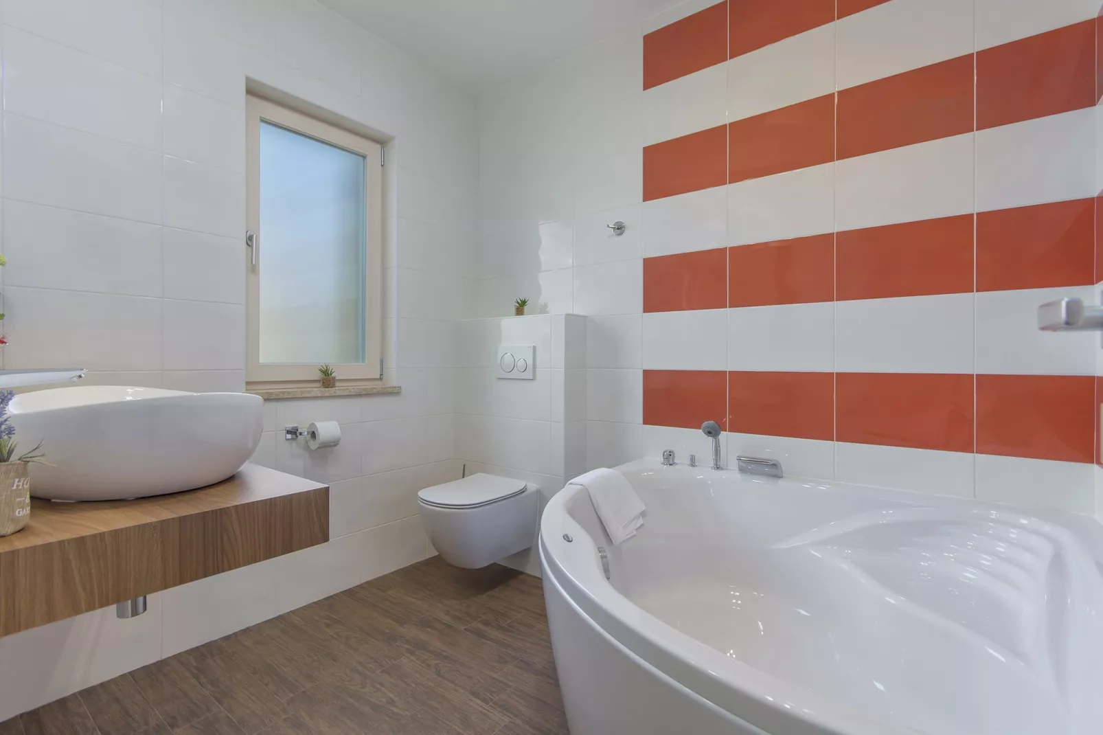 Villa Kiara with private pool-Badkamer