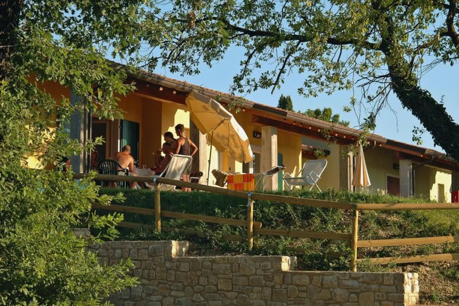 Residentie Piani di Clodia, Lazise-Buitenkant zomer