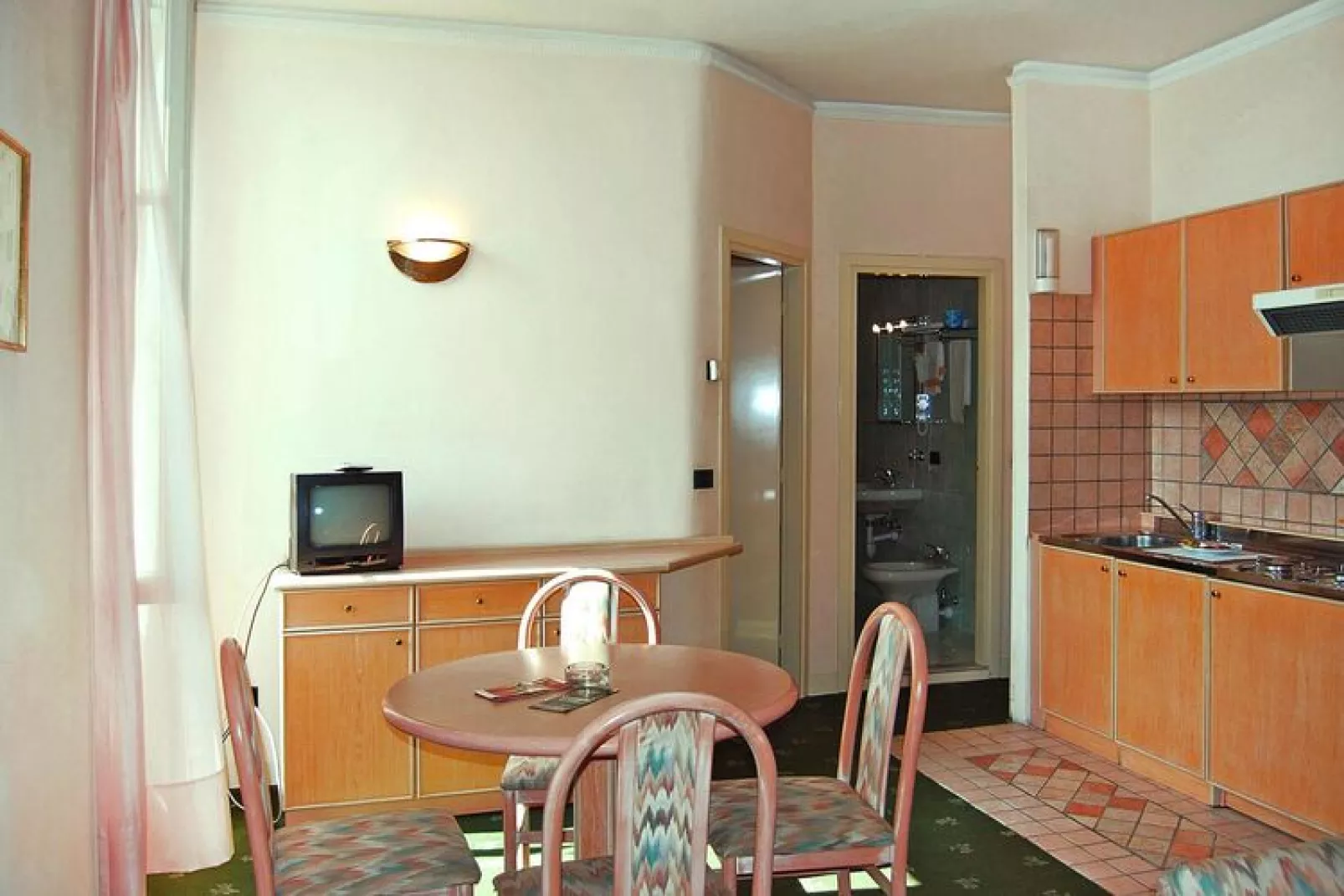 Residence Miramare, Imperia-B4-Keuken