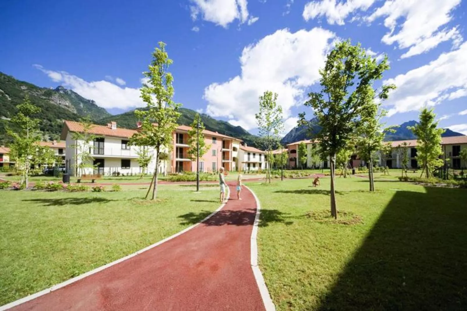 Residence Porto Letizia Porlezza - PSMP2 Palace-Studio 2 pax Mountain View Plus - 8200-Tuinen zomer