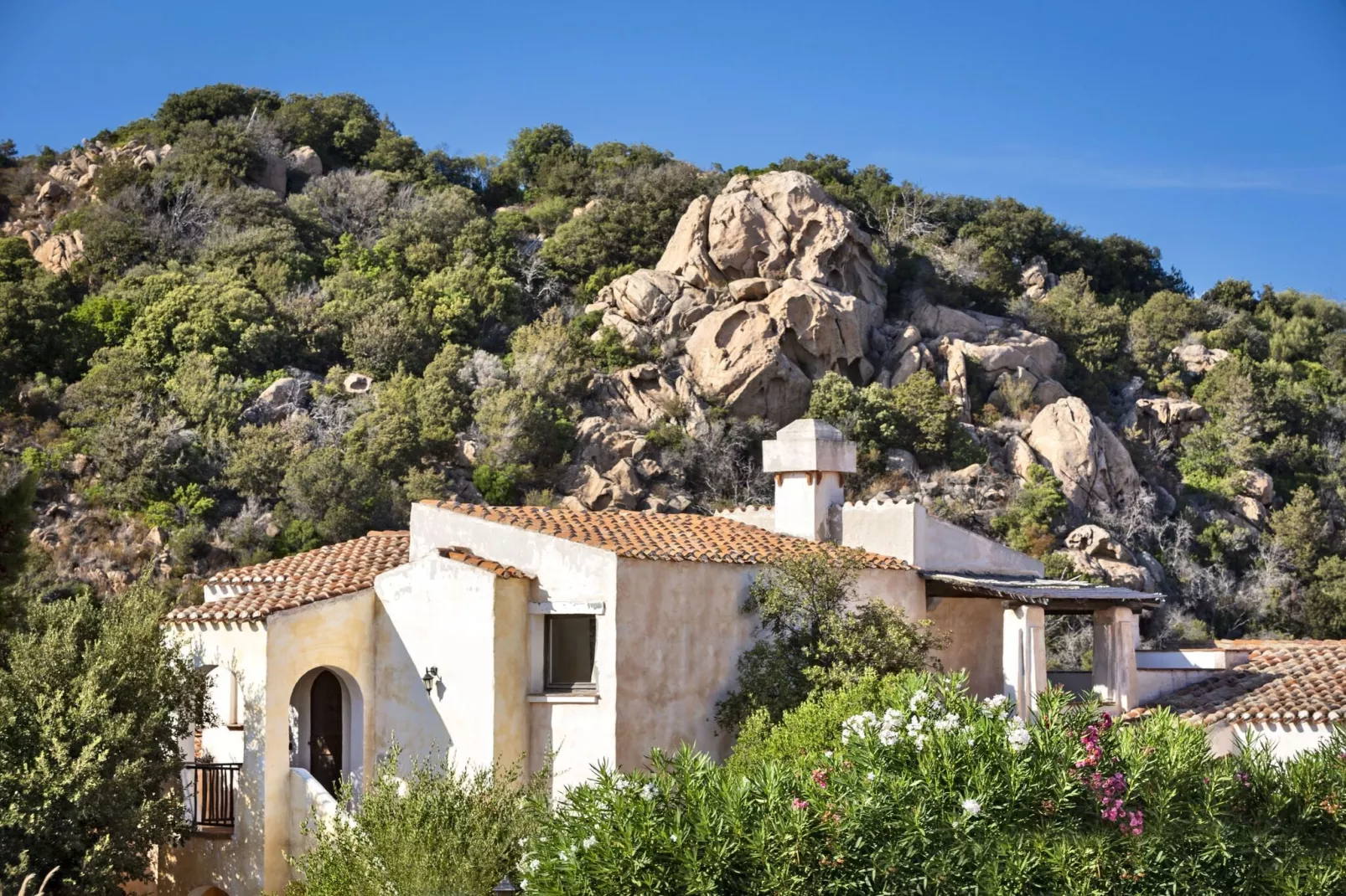 Il Giardino degli Oleandri Porto Cervo Bilo 2-Gebieden zomer 1km