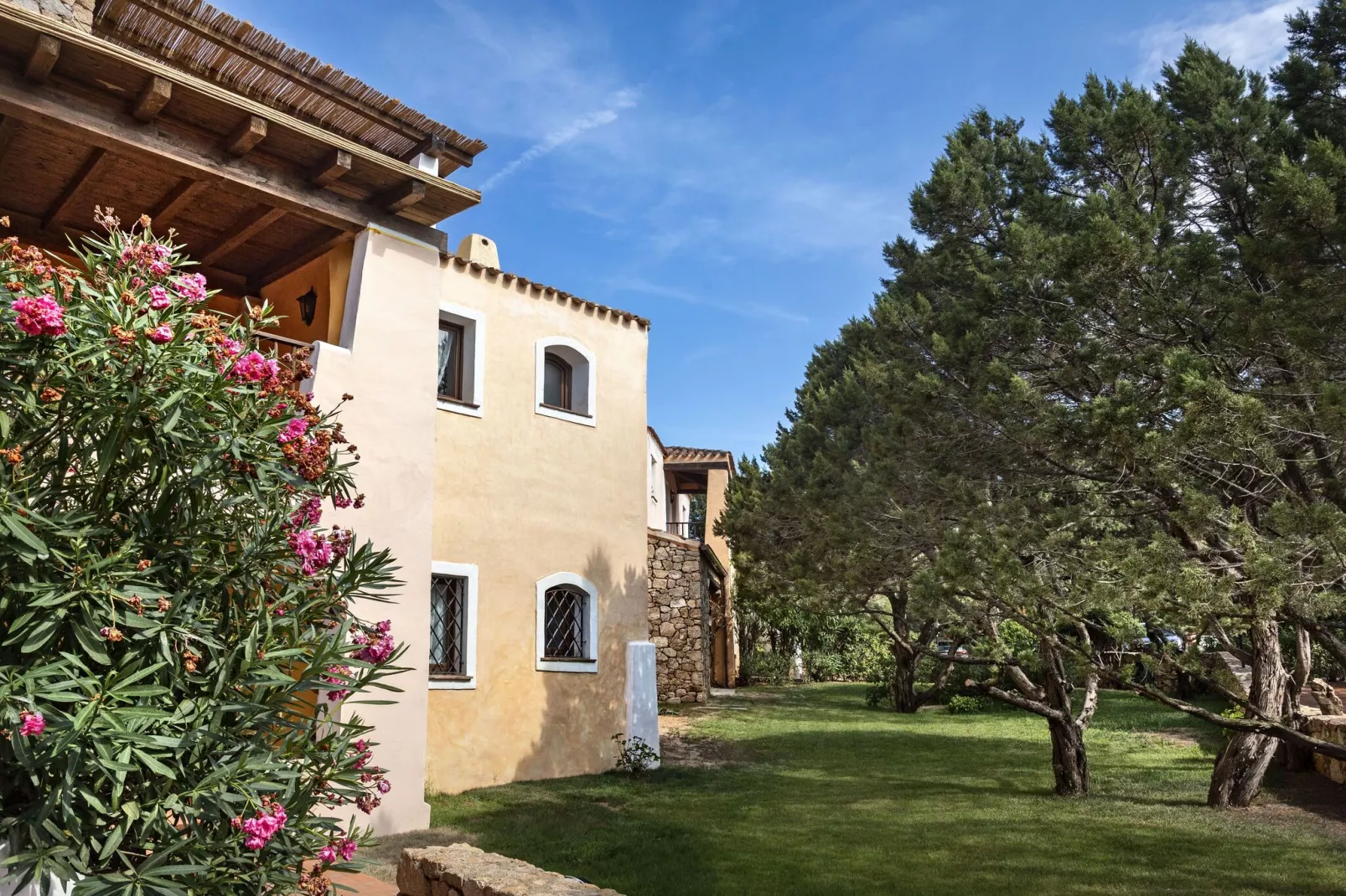 Il Giardino degli Oleandri Porto Cervo Bilo 4-Buitenkant zomer