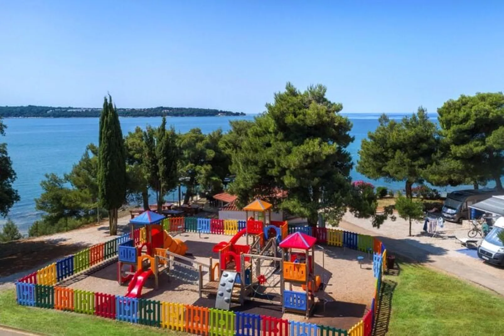 Caravan park Aminess Sirena, Novigrad-HH Classic, ca. 24 qm, für 5 Pers.-Gebieden zomer 1km